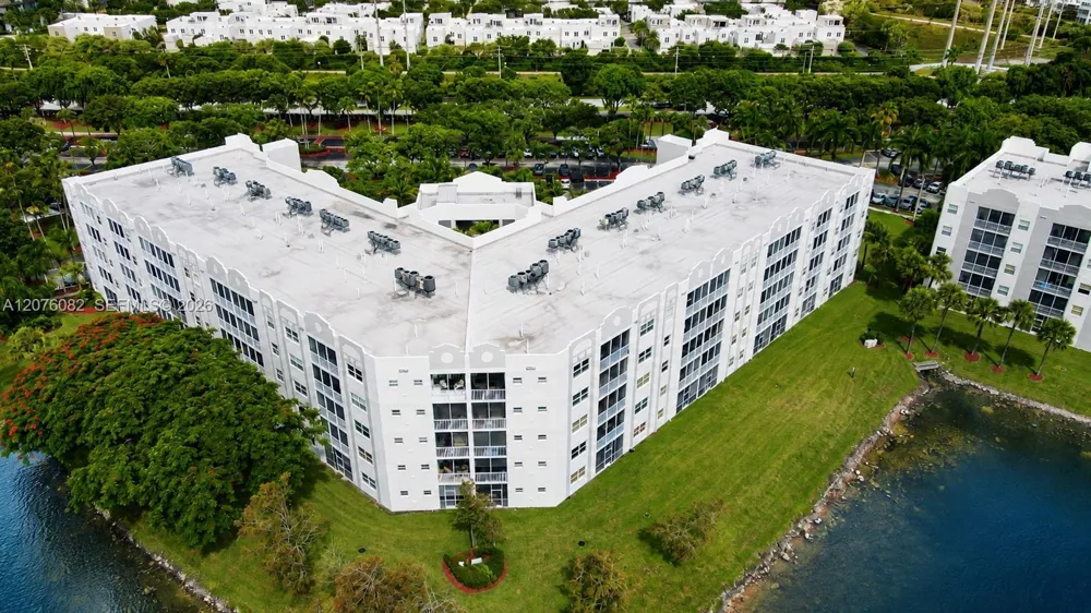 10750 NW 66th St #413 Doral, FL 33178