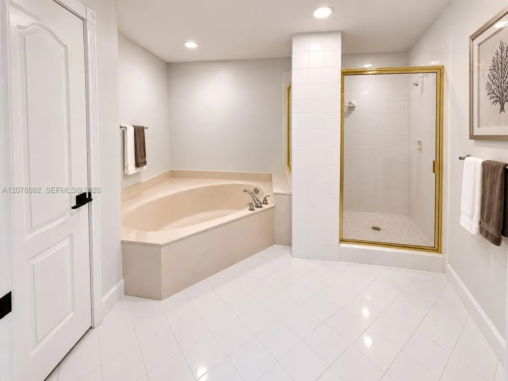 10750 NW 66th St #413 Doral, FL 33178