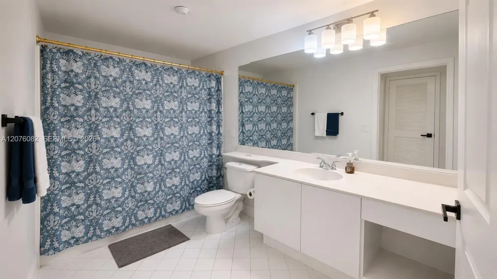 10750 NW 66th St #413 Doral, FL 33178