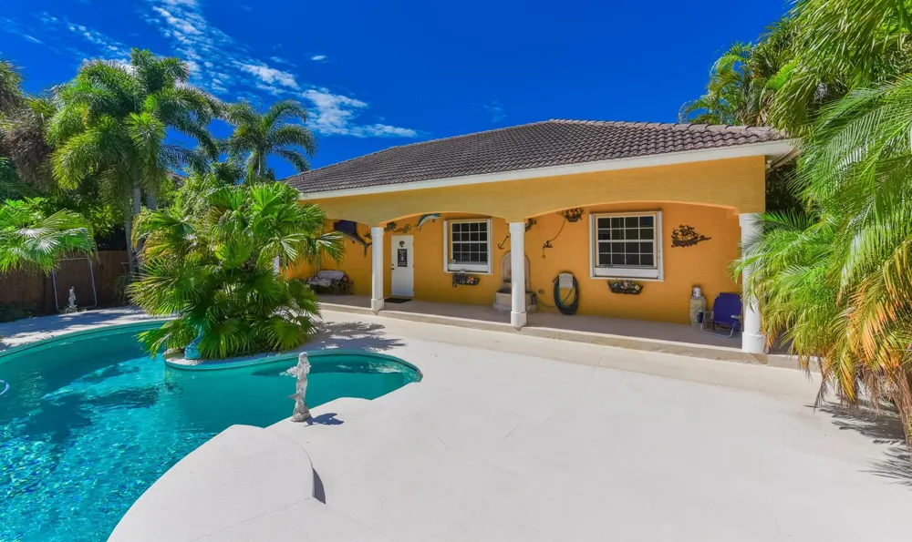 8053 S Indian River Drive Fort Pierce, FL 34982