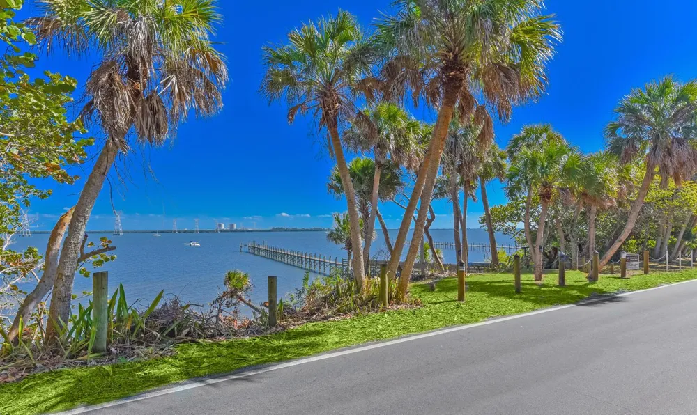 8053 S Indian River Drive Fort Pierce, FL 34982