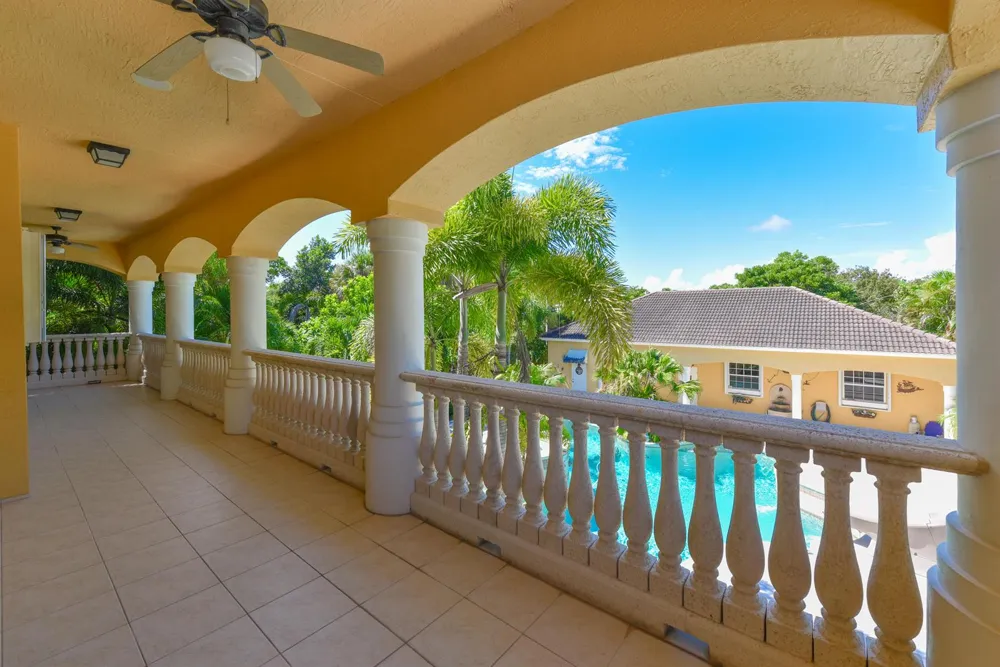 8053 S Indian River Drive Fort Pierce, FL 34982