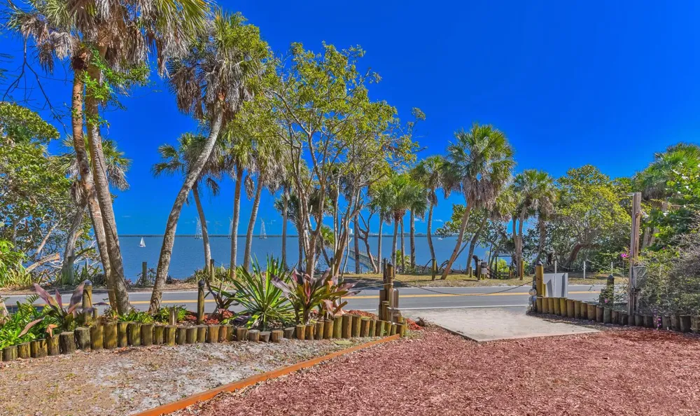 8053 S Indian River Drive Fort Pierce, FL 34982