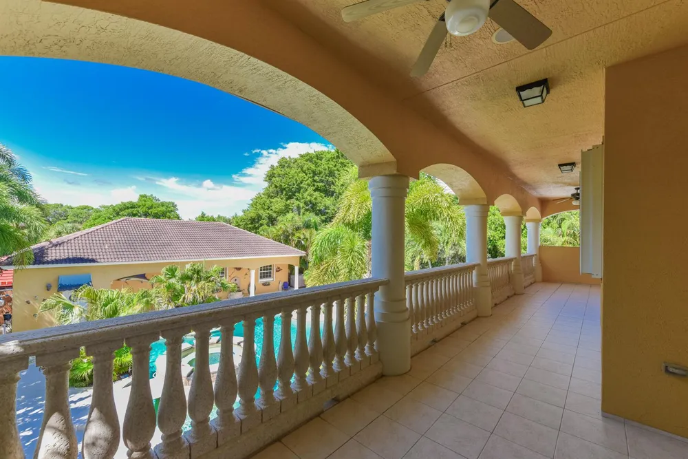 8053 S Indian River Drive Fort Pierce, FL 34982