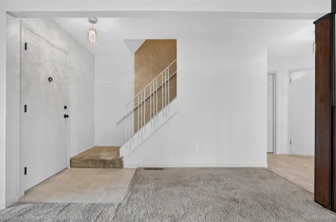 32754 Barclay Square #20