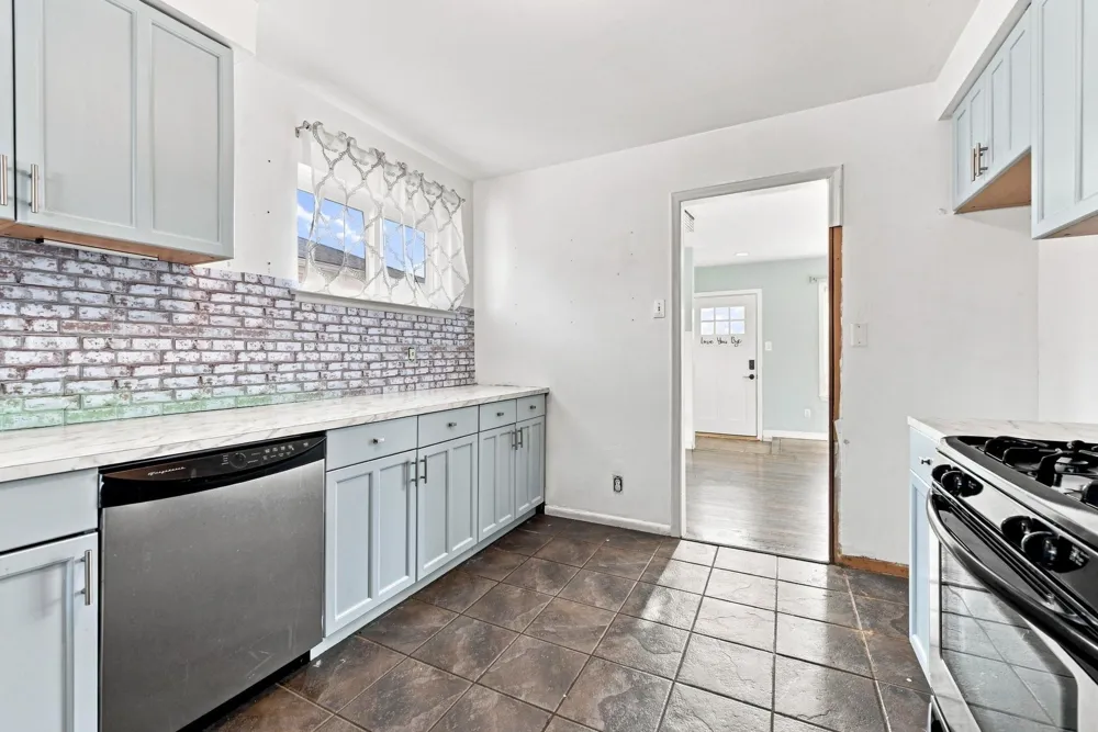 26200 Marlene Street Roseville City, MI 48066