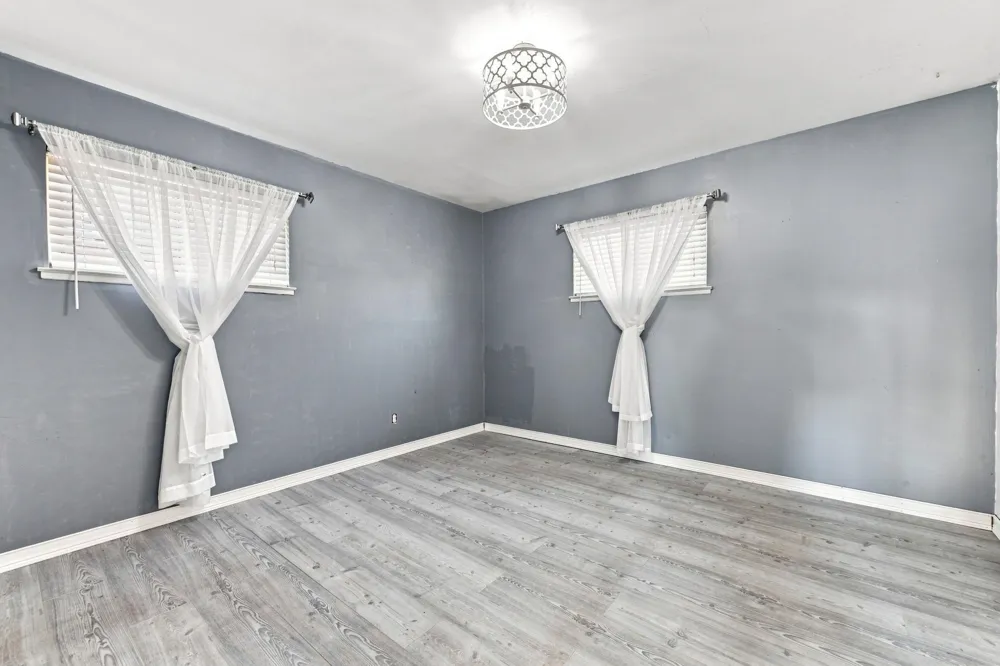 26200 Marlene Street Roseville City, MI 48066
