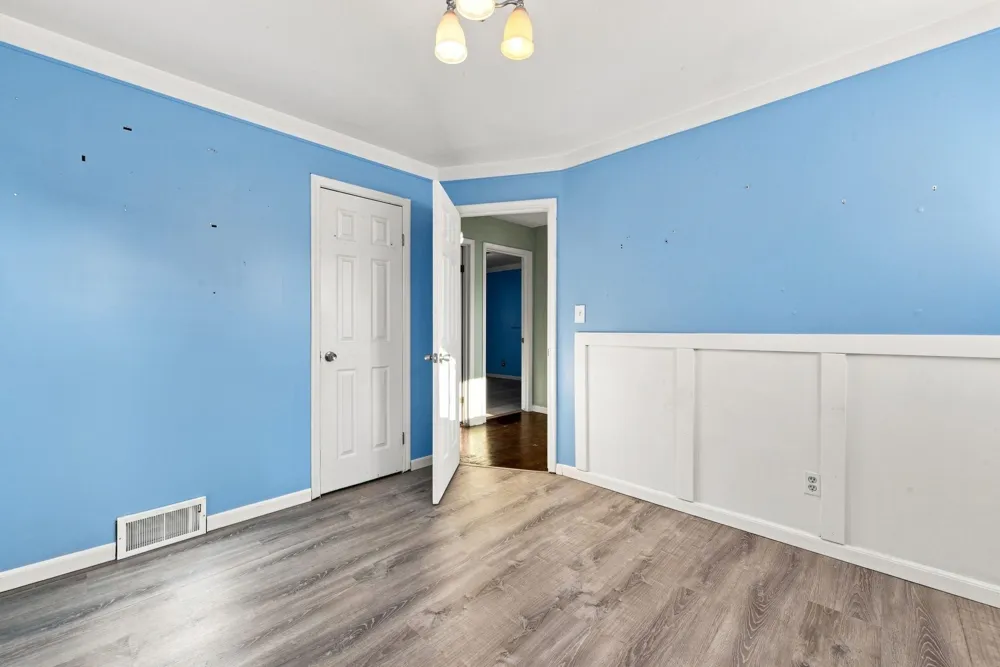 26200 Marlene Street Roseville City, MI 48066