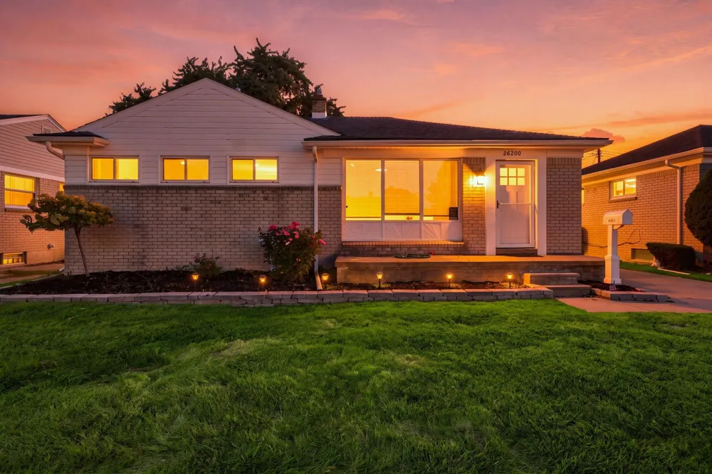26200 Marlene Street Roseville City, MI 48066