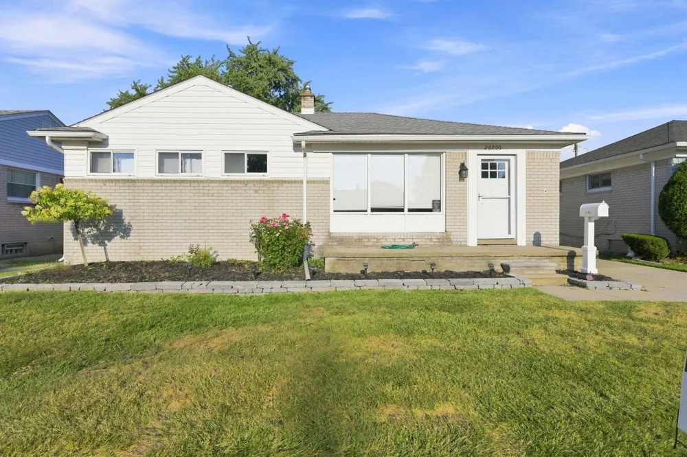 26200 Marlene Street Roseville City, MI 48066