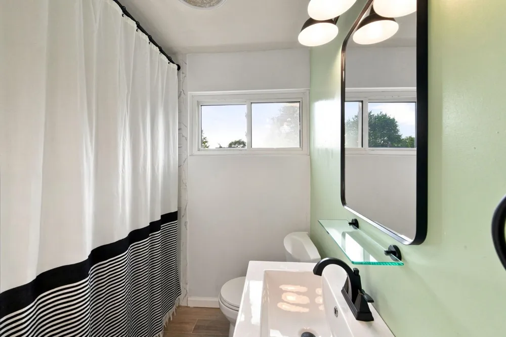 26200 Marlene Street Roseville City, MI 48066