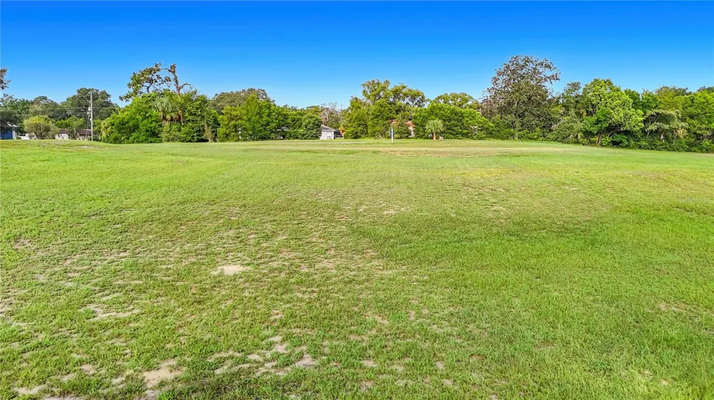 5401 BOXTREE COURT Dade City, FL 33523
