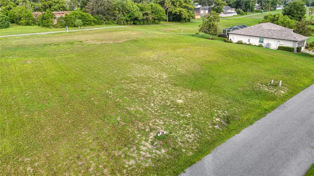 5401 BOXTREE COURT Dade City, FL 33523