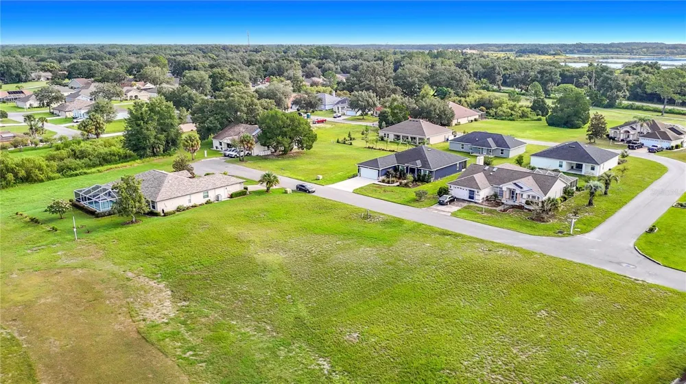 5401 BOXTREE COURT Dade City, FL 33523