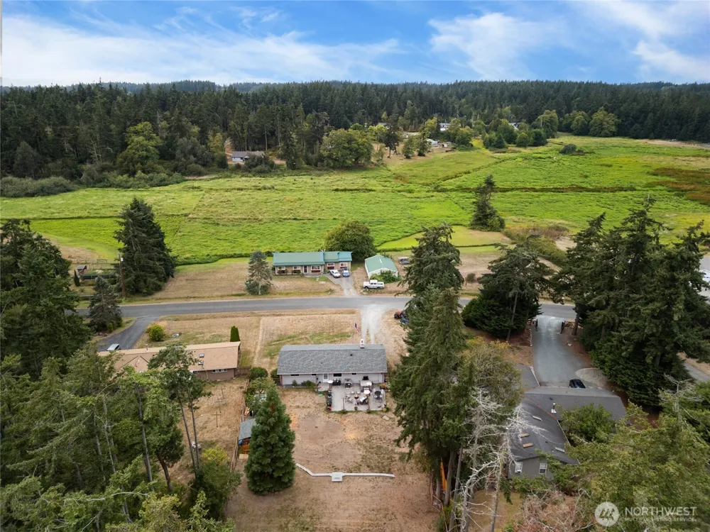 1808 Wellington Drive Oak Harbor, WA 98277