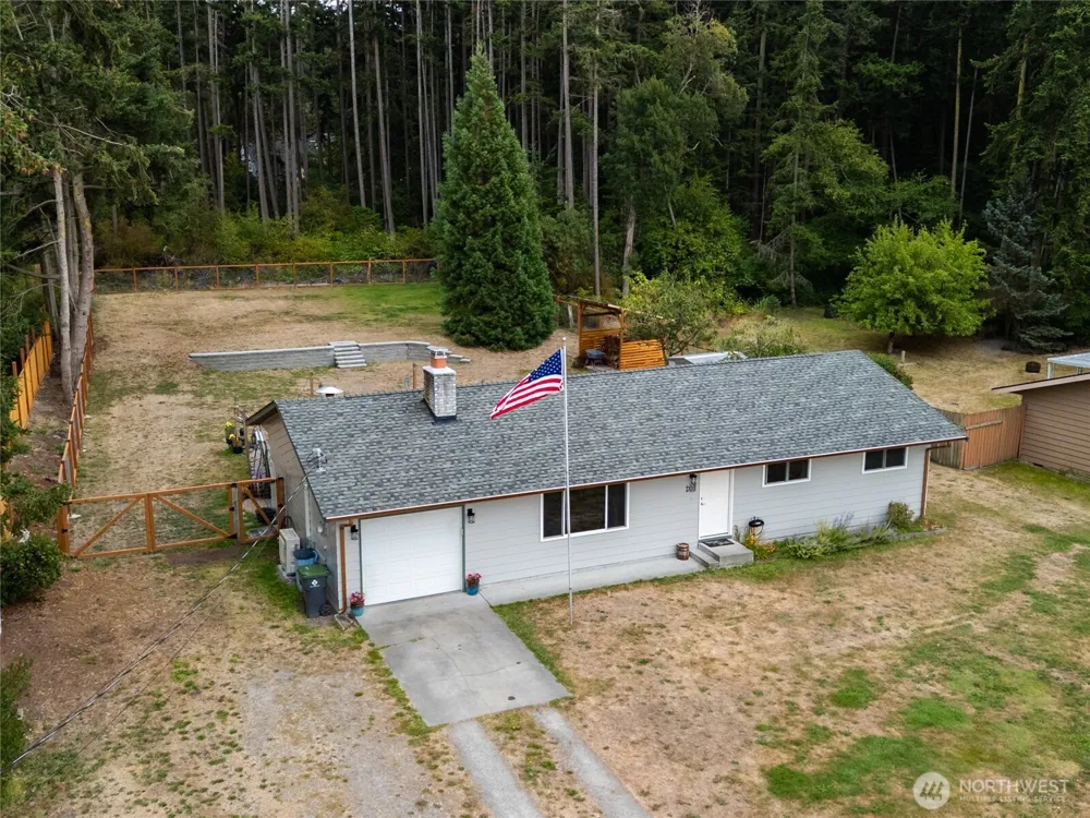 1808 Wellington Drive Oak Harbor, WA 98277