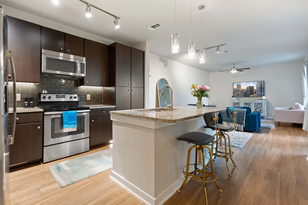 1900 Barton Springs Road #5031 Austin, TX 78704