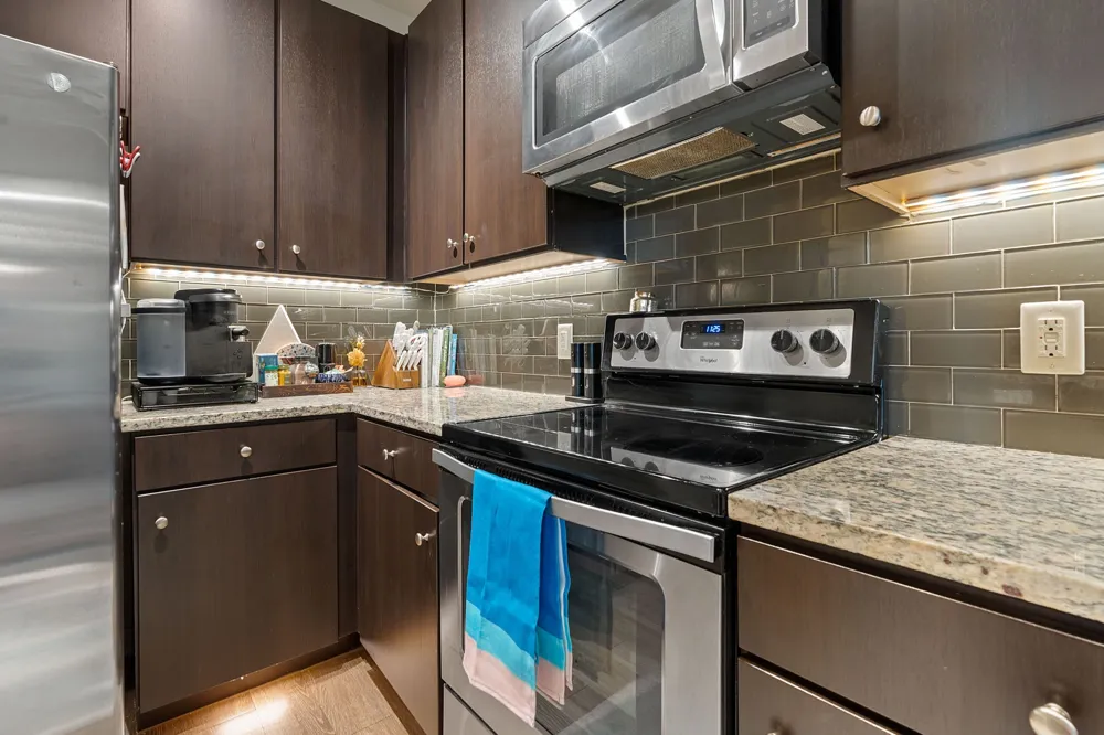 1900 Barton Springs Road #5031 Austin, TX 78704