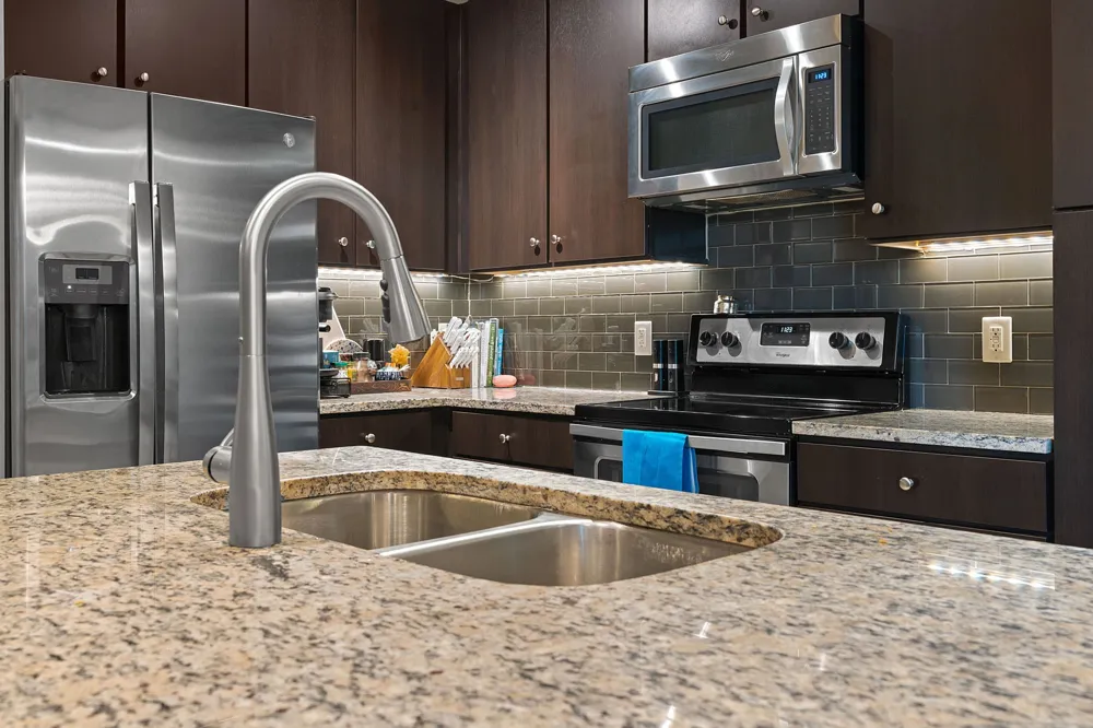 1900 Barton Springs Road #5031 Austin, TX 78704