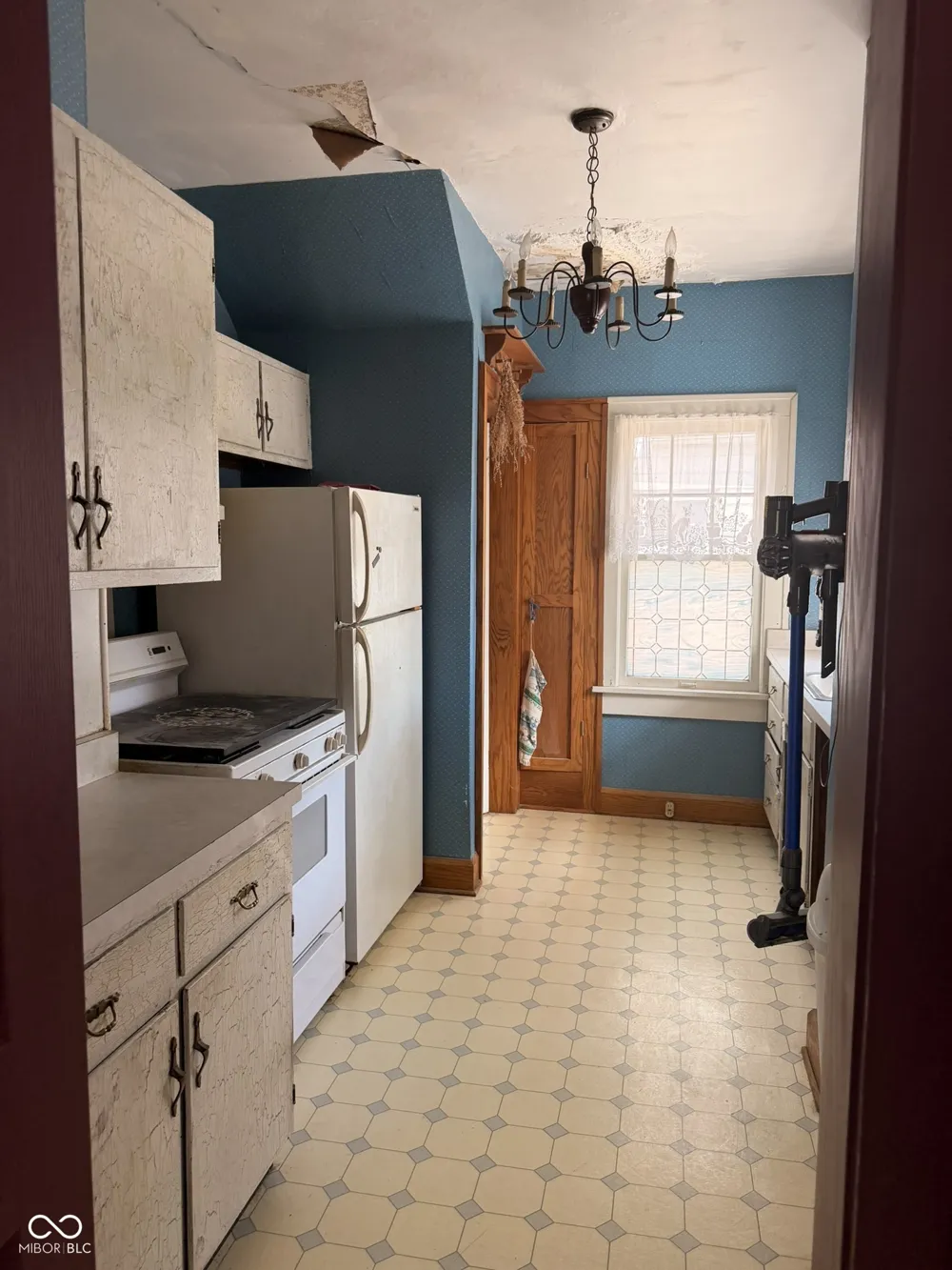 1321 W 8th Street Anderson, IN 46016