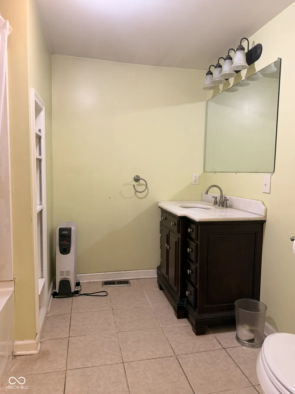 1321 W 8th Street Anderson, IN 46016