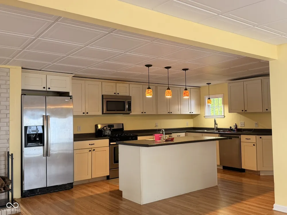 1321 W 8th Street Anderson, IN 46016