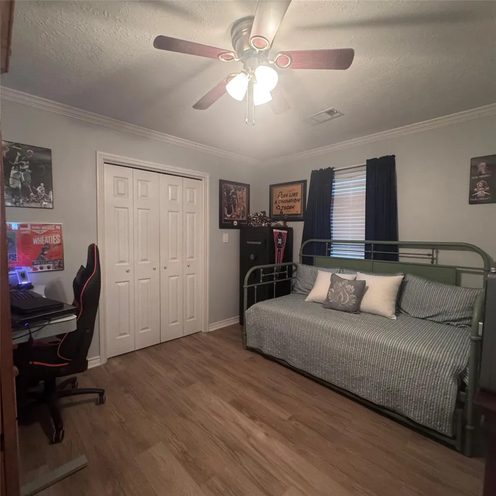 445 Loop Drive Livingston, TX 77351
