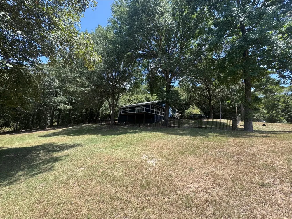 445 Loop Drive Livingston, TX 77351