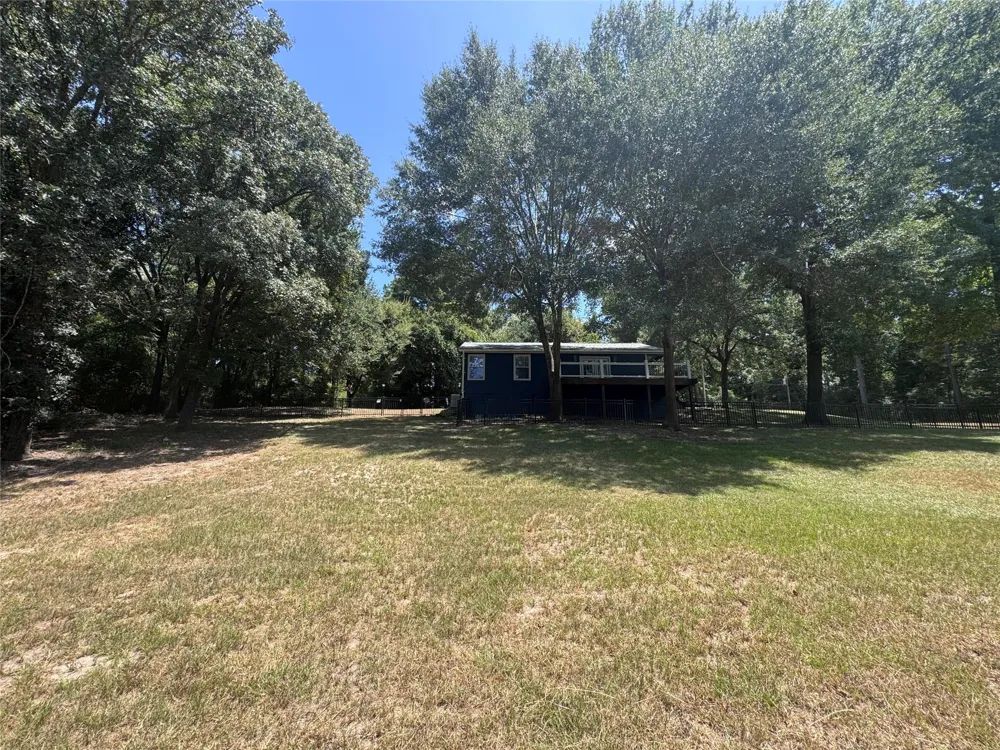 445 Loop Drive Livingston, TX 77351