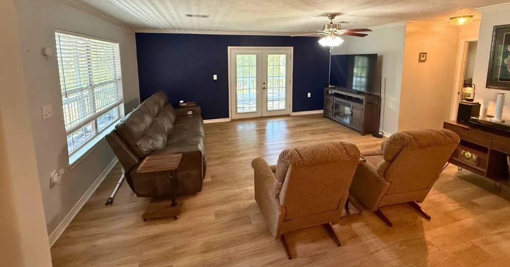 445 Loop Drive Livingston, TX 77351