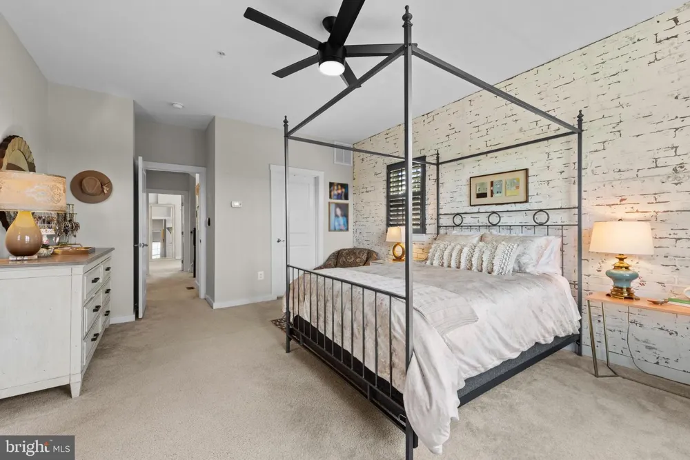 4214 SKYVIEW Baltimore, MD 21211