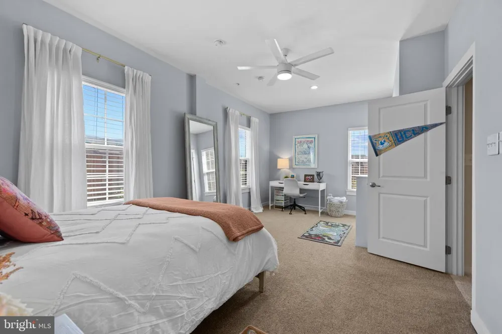 4214 SKYVIEW Baltimore, MD 21211