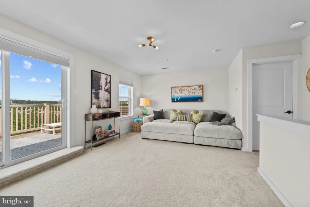 4214 SKYVIEW Baltimore, MD 21211