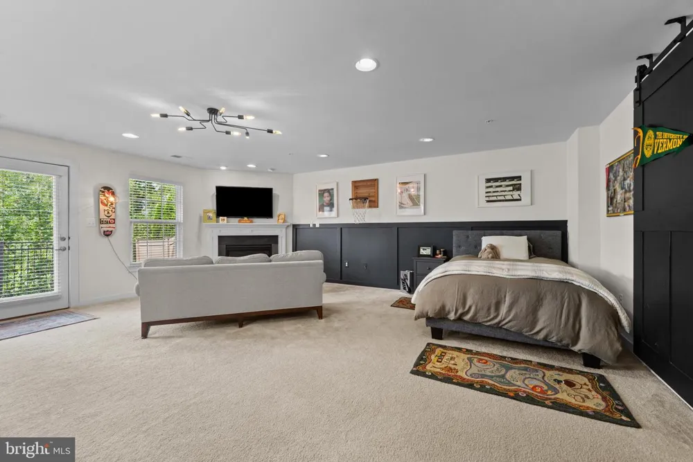 4214 SKYVIEW Baltimore, MD 21211