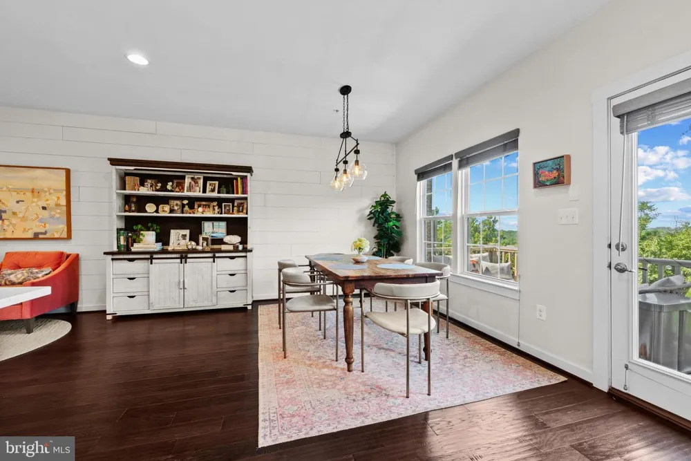 4214 SKYVIEW Baltimore, MD 21211