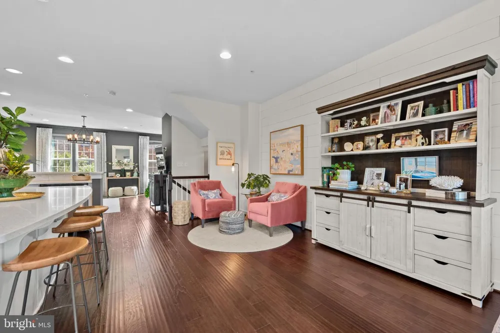 4214 SKYVIEW Baltimore, MD 21211