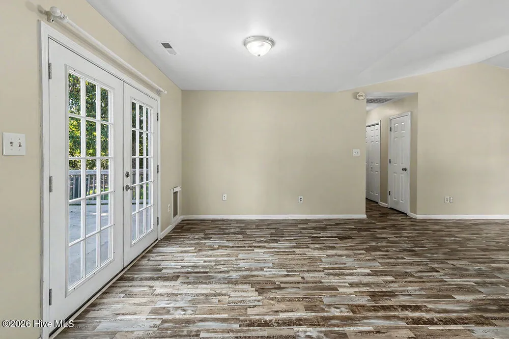 210 Choke Cherry S Richlands, NC 28574