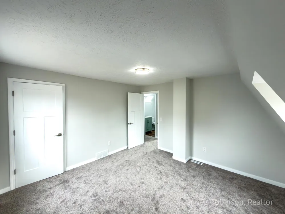 7154 Morse Lake Avenue SE Bowne Township, MI 49302