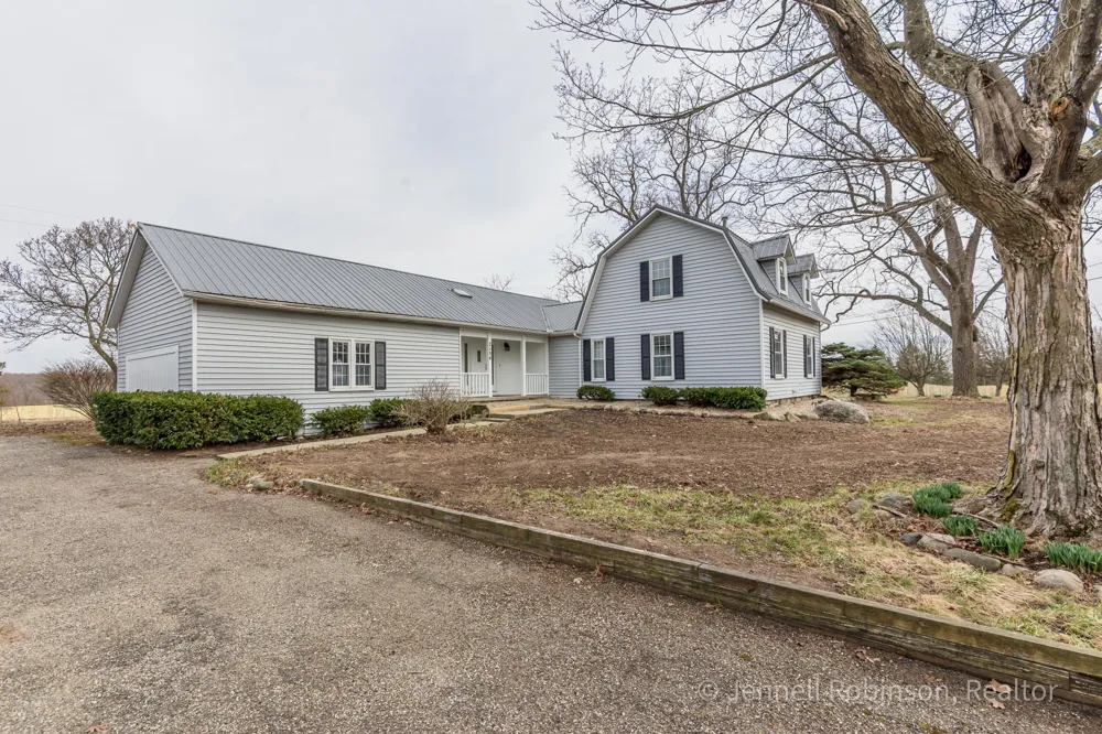 7154 Morse Lake Avenue SE Bowne Township, MI 49302