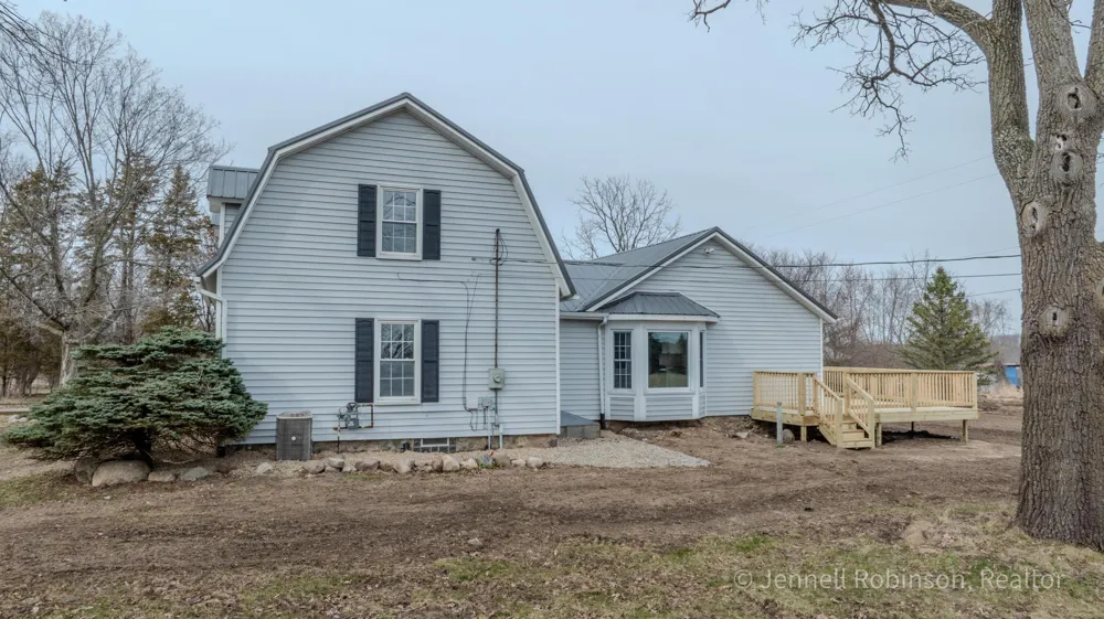7154 Morse Lake Avenue SE Bowne Township, MI 49302