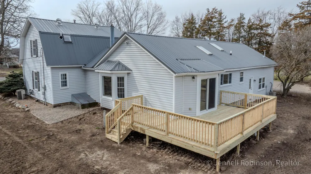 7154 Morse Lake Avenue SE Bowne Township, MI 49302