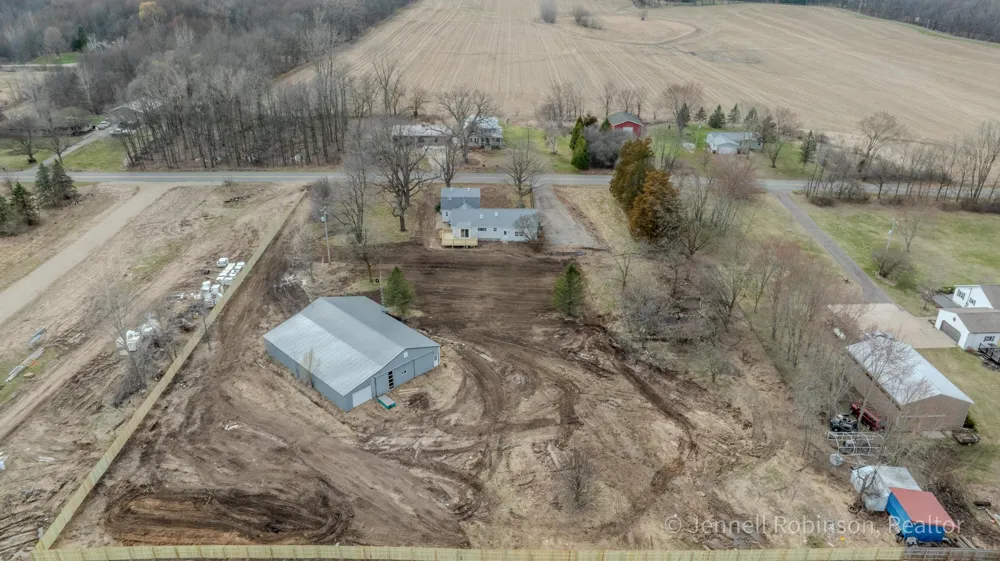 7154 Morse Lake Avenue SE Bowne Township, MI 49302