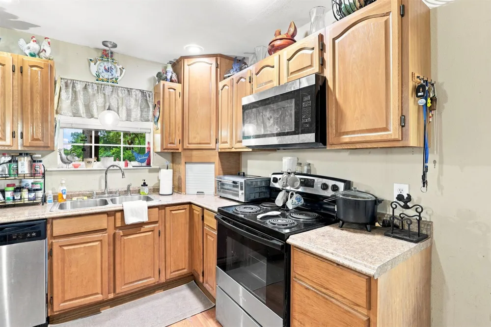 208 W Umstead Colbert, OK 74733
