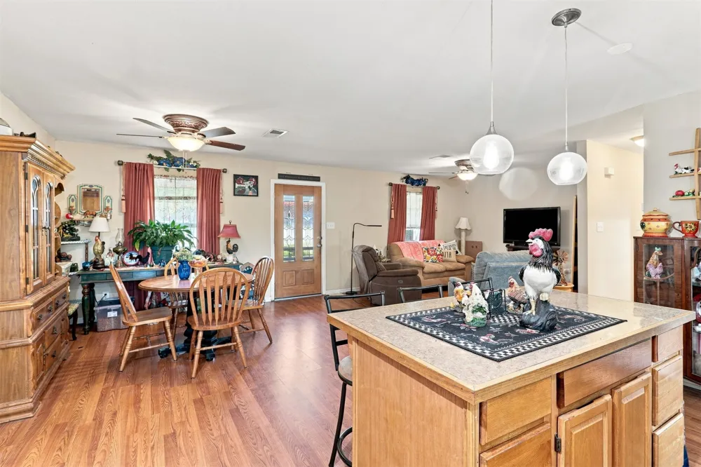 208 W Umstead Colbert, OK 74733