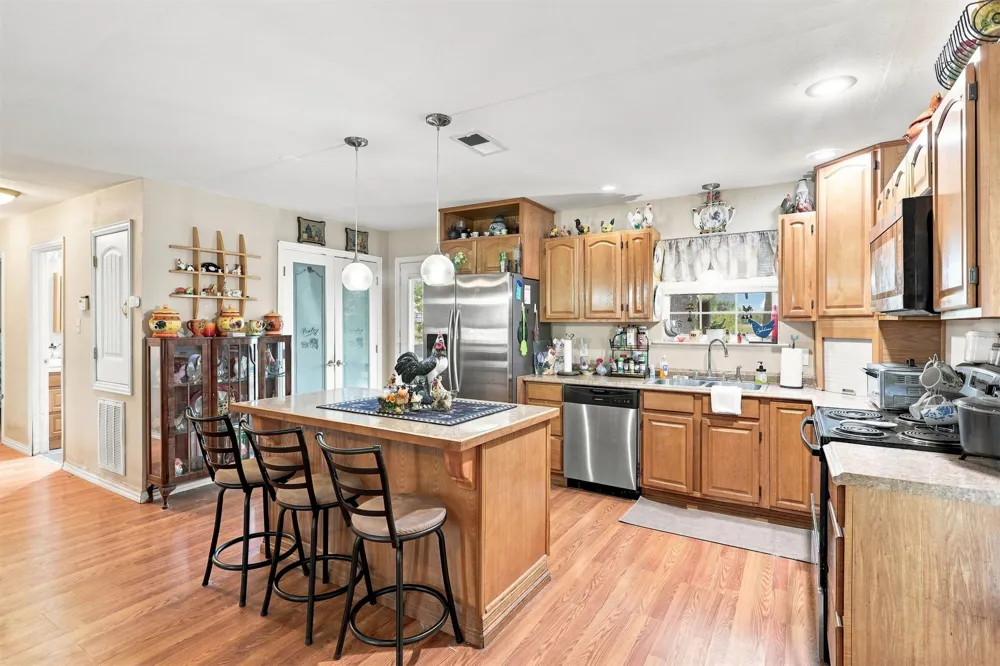 208 W Umstead Colbert, OK 74733