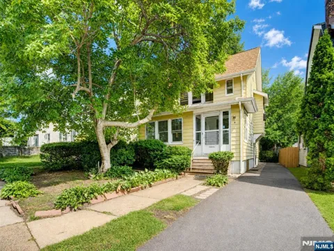 8 Whitman Avenue