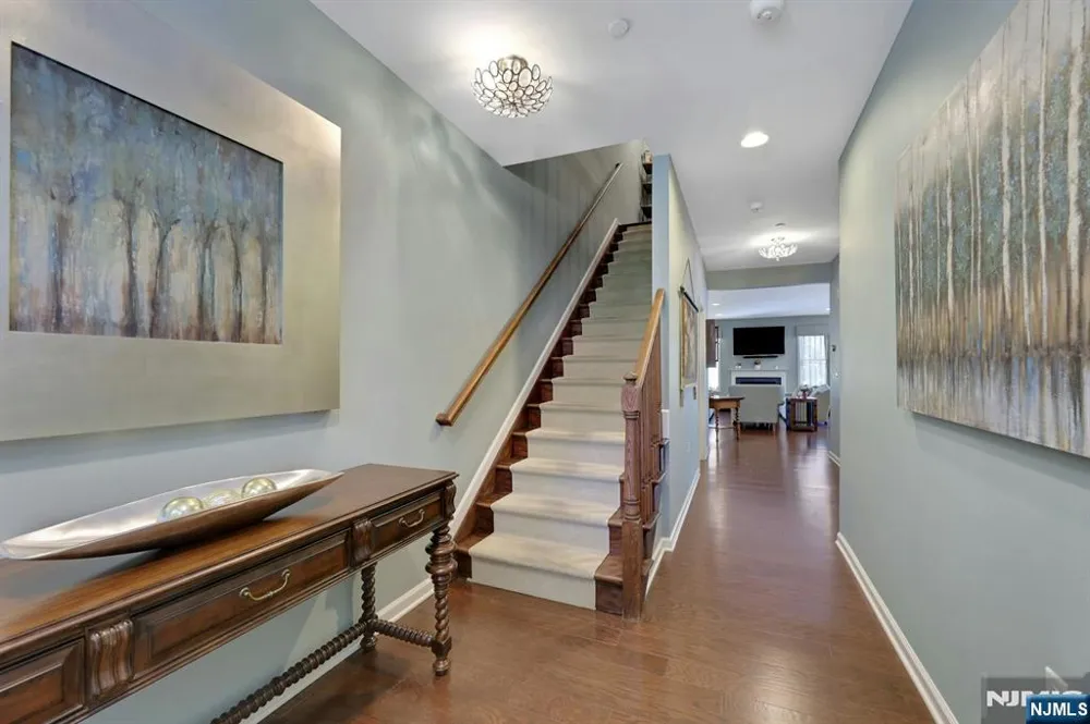 78 Autumn Way 15 Montvale, NJ 07645