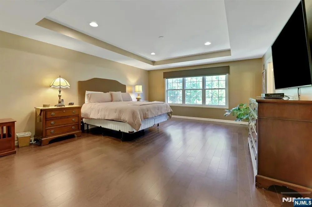 78 Autumn Way 15 Montvale, NJ 07645