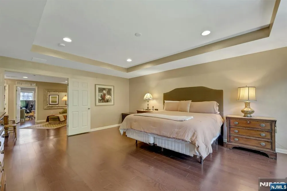 78 Autumn Way 15 Montvale, NJ 07645
