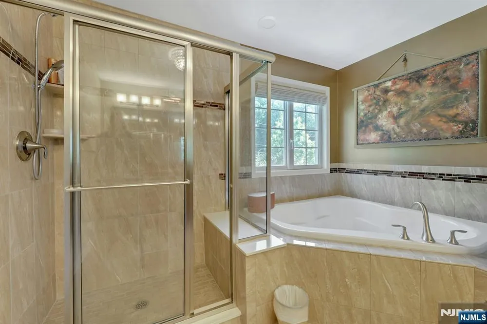 78 Autumn Way 15 Montvale, NJ 07645